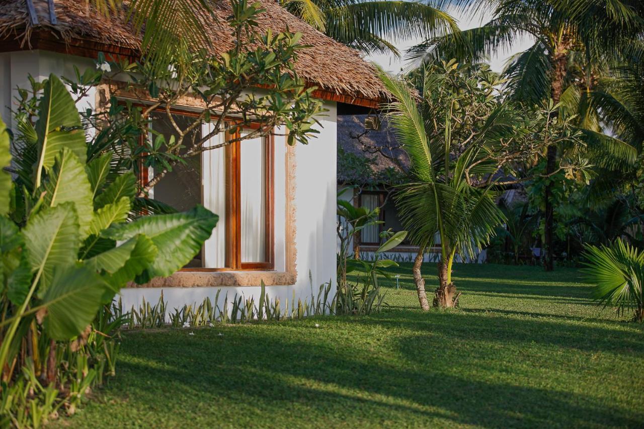 Ngapali Bay Villas & Spa Экстерьер фото